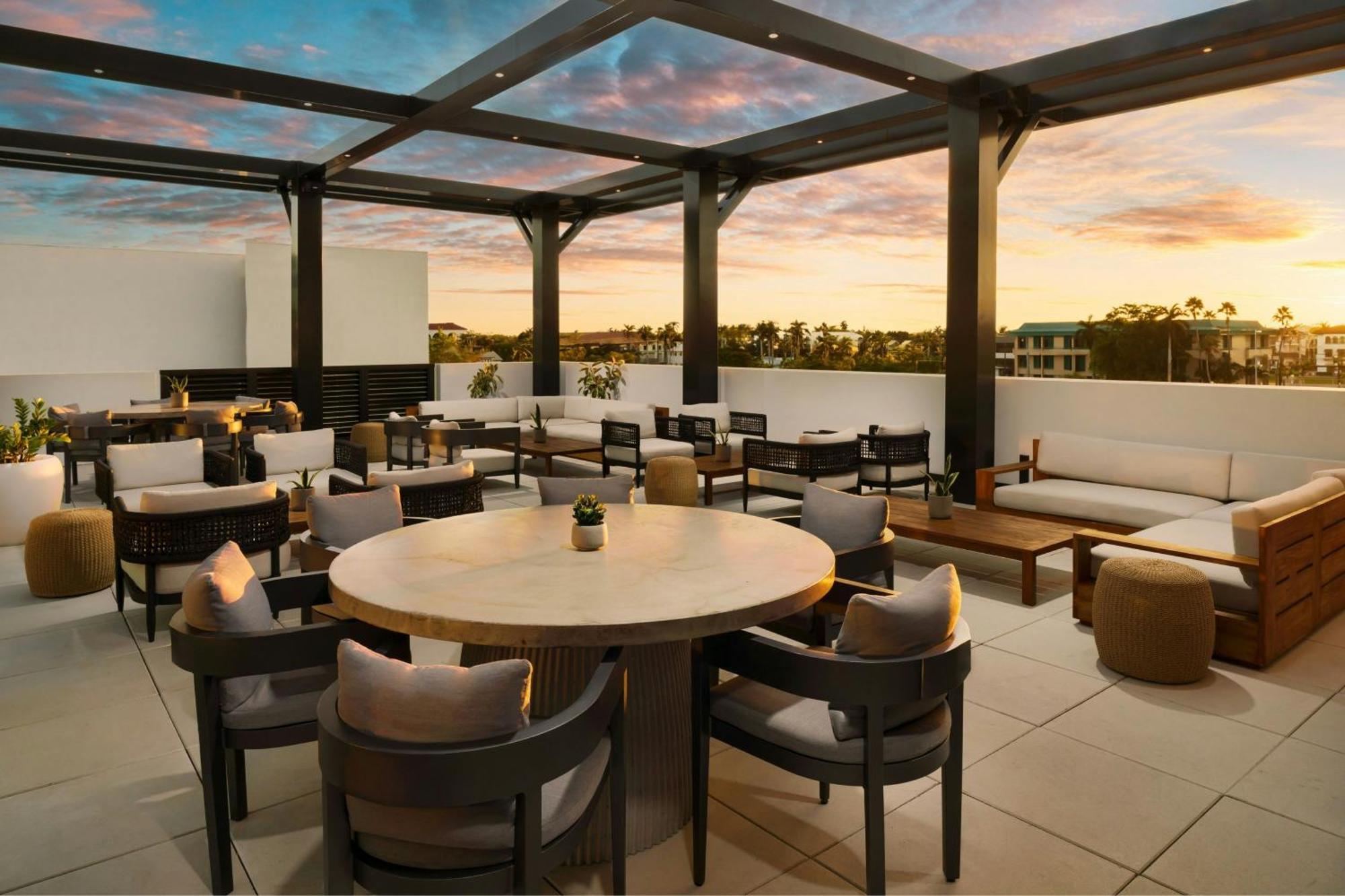 Ac Hotel By Marriott Naples 5Th Avenue Dış mekan fotoğraf