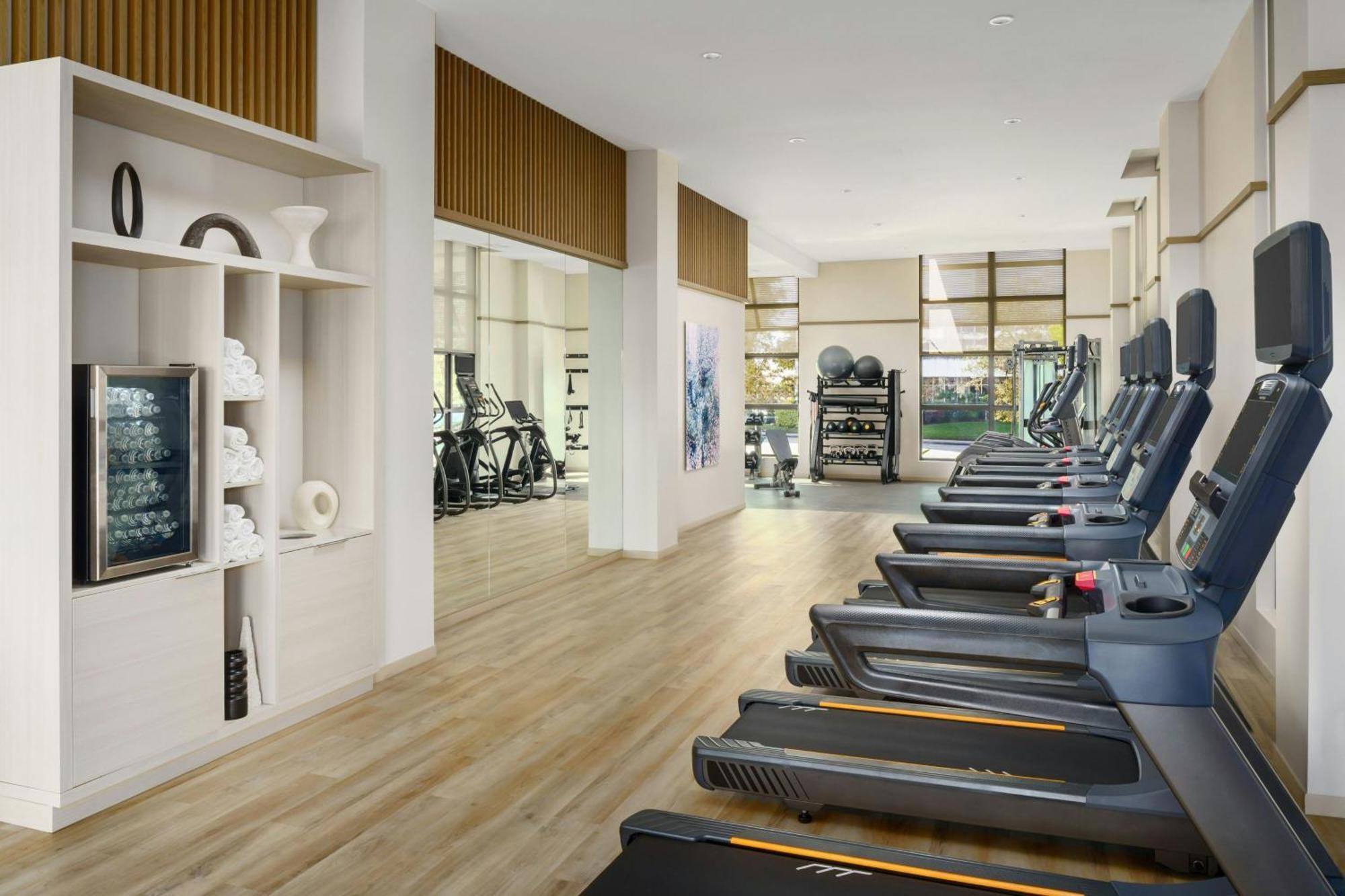 Ac Hotel By Marriott Naples 5Th Avenue Dış mekan fotoğraf