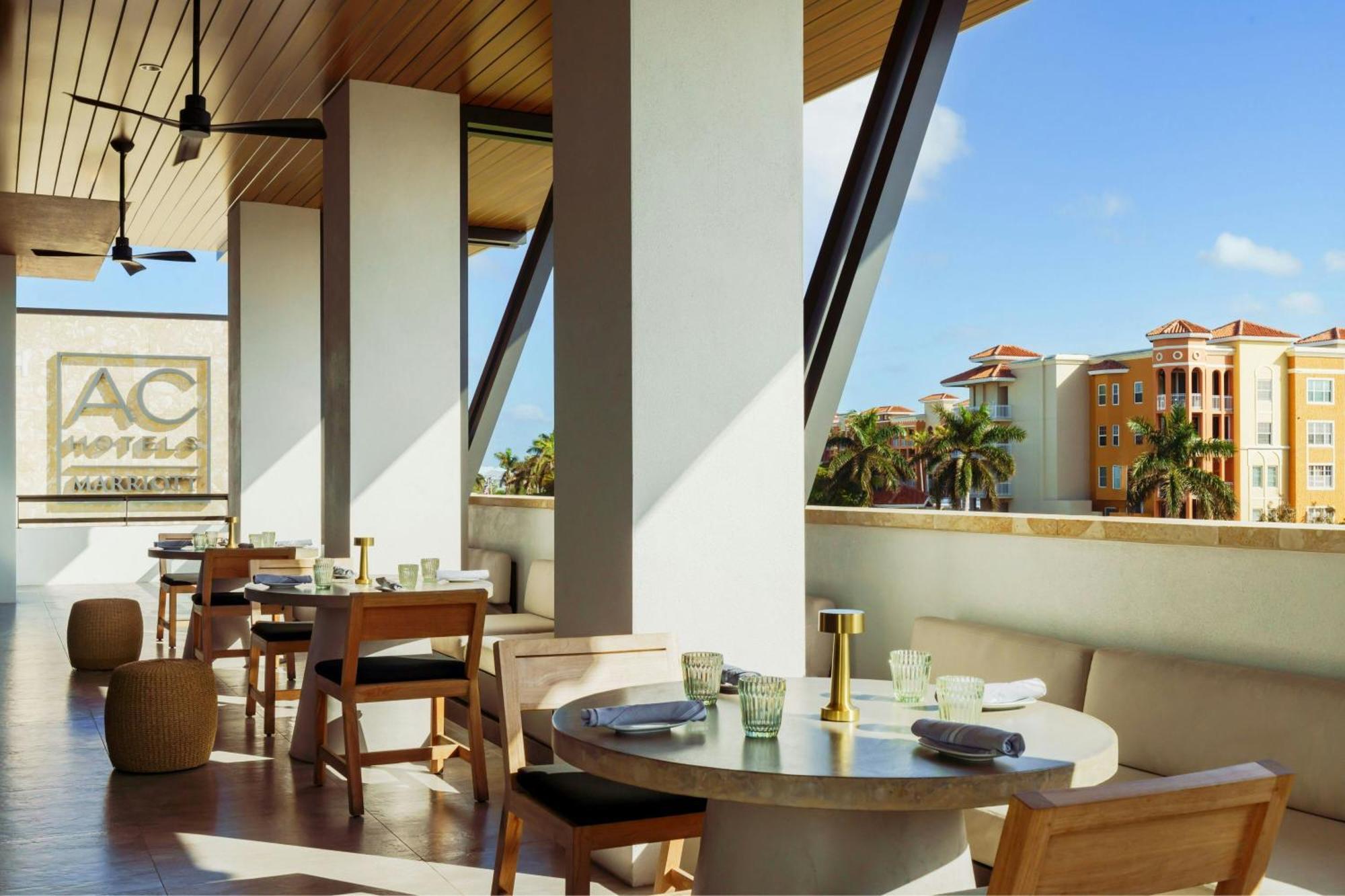 Ac Hotel By Marriott Naples 5Th Avenue Dış mekan fotoğraf